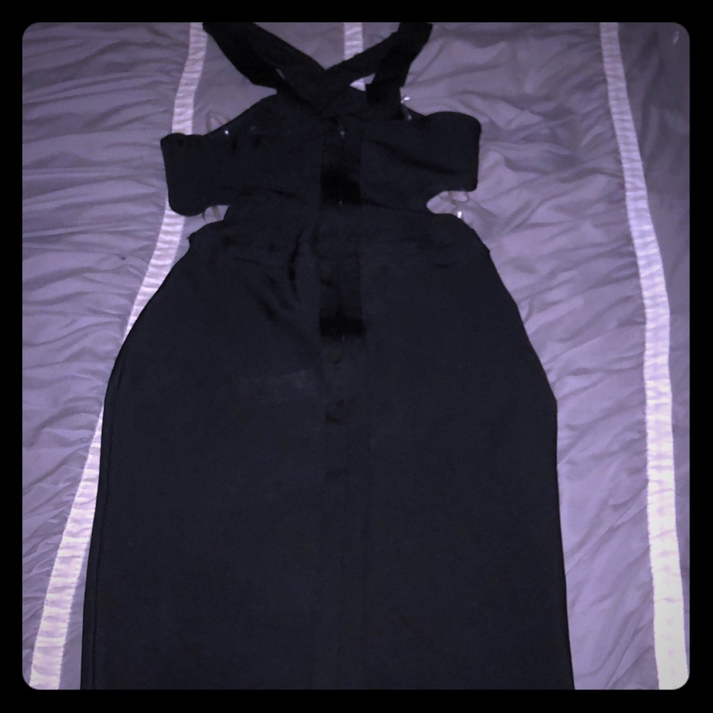 Small criss cross bodycon dress